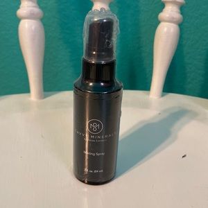 New Savvy Minerals Misting Spray